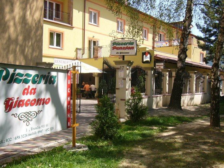 Penzion Da Giacomo Trencin Bagian luar foto